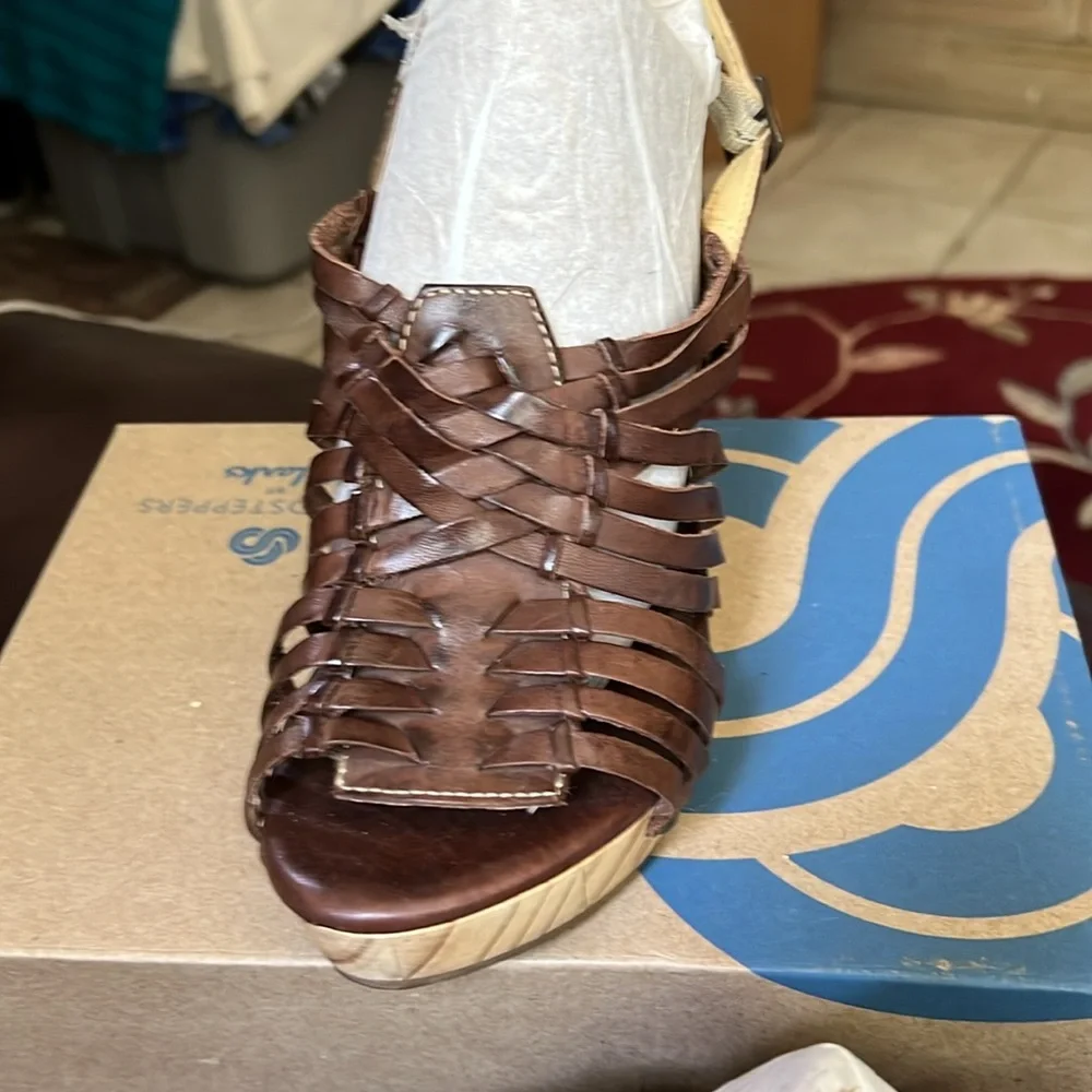Bed Stu Cobbler Series Women’s Hurache Wedge in Brown Sz 7.5 to 8. Sz 38
